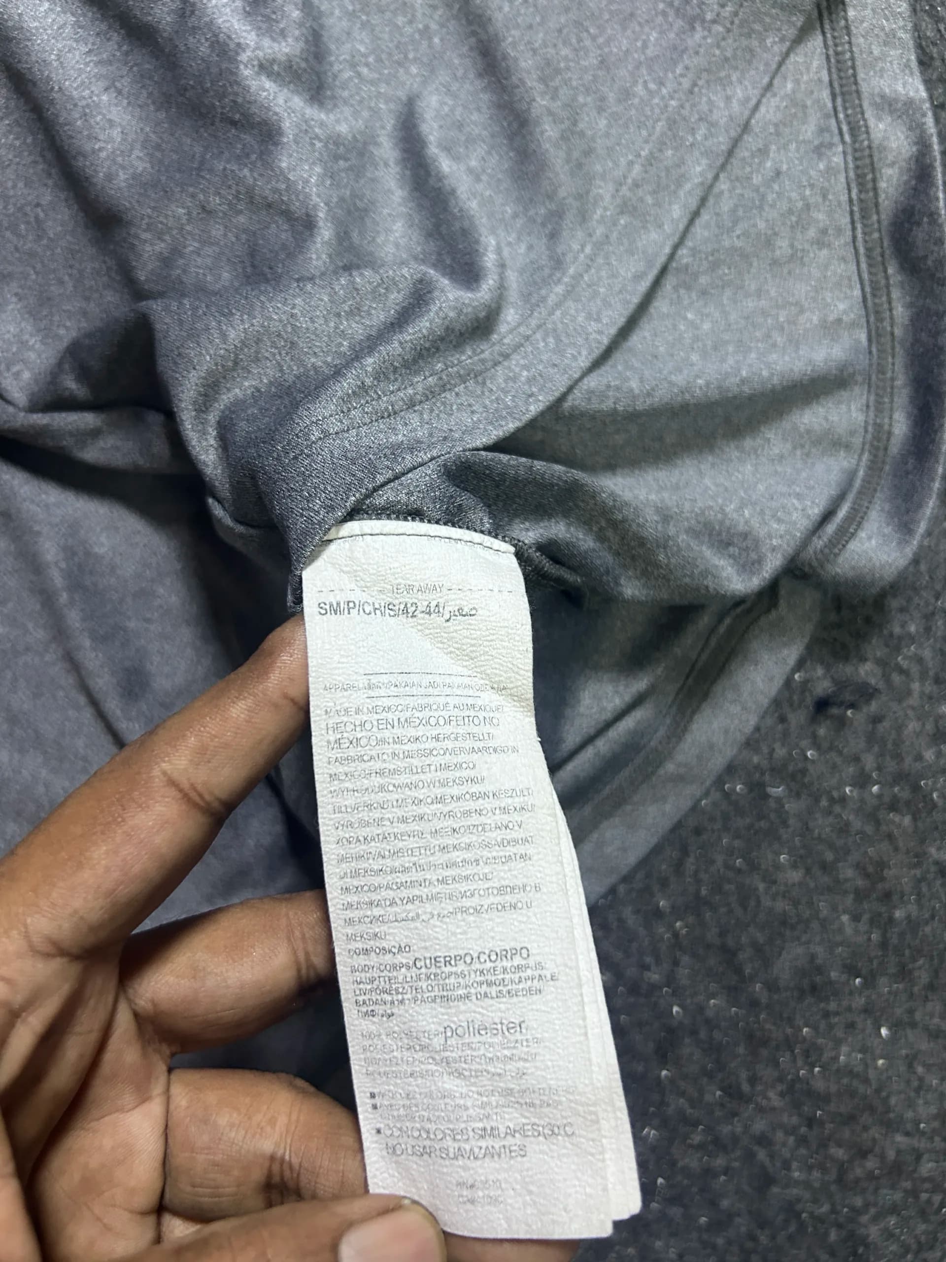 Under Armour HeatGear thrift t-shirt India close-up