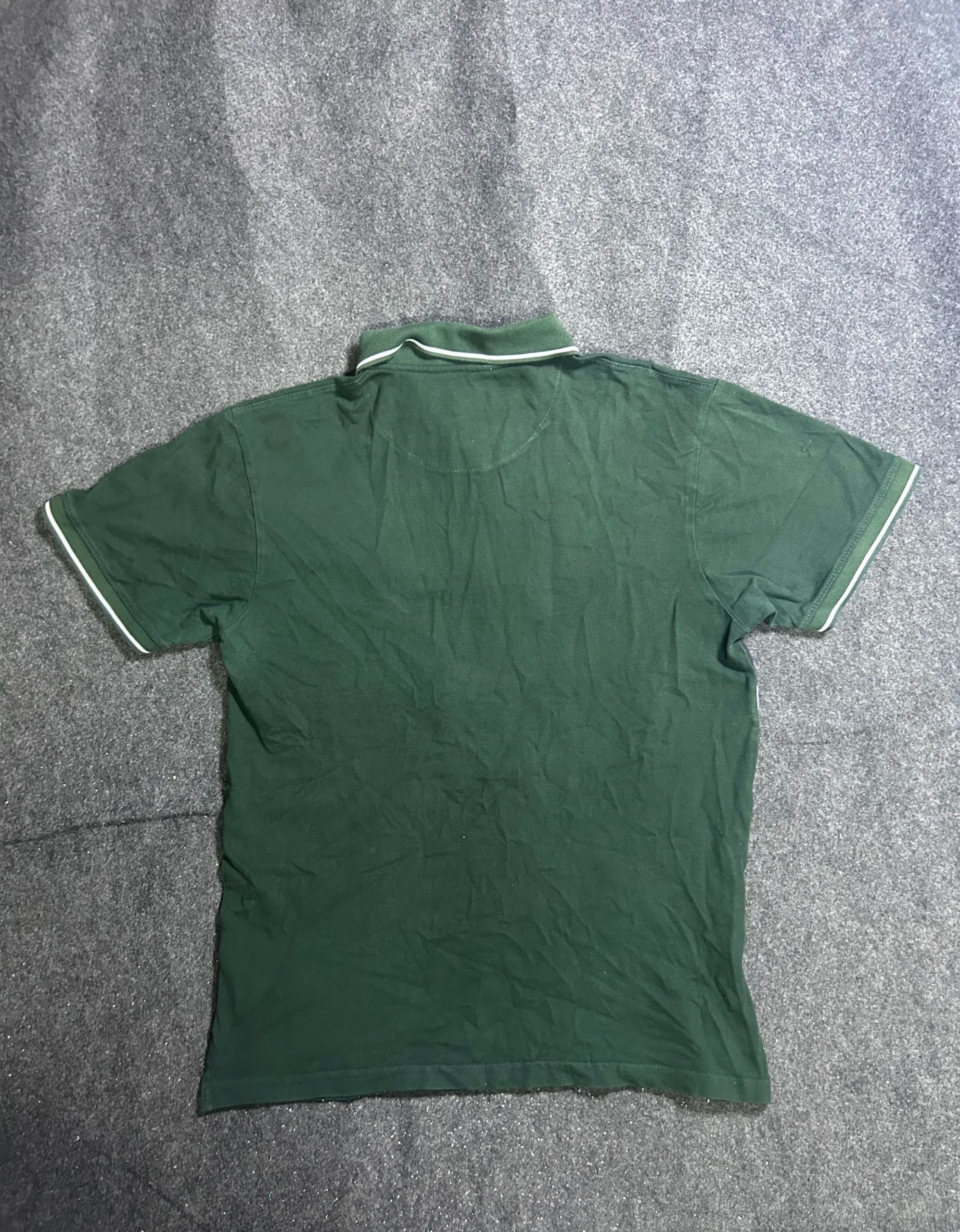 Tommy Hilfiger thrift polo shirt India detail view