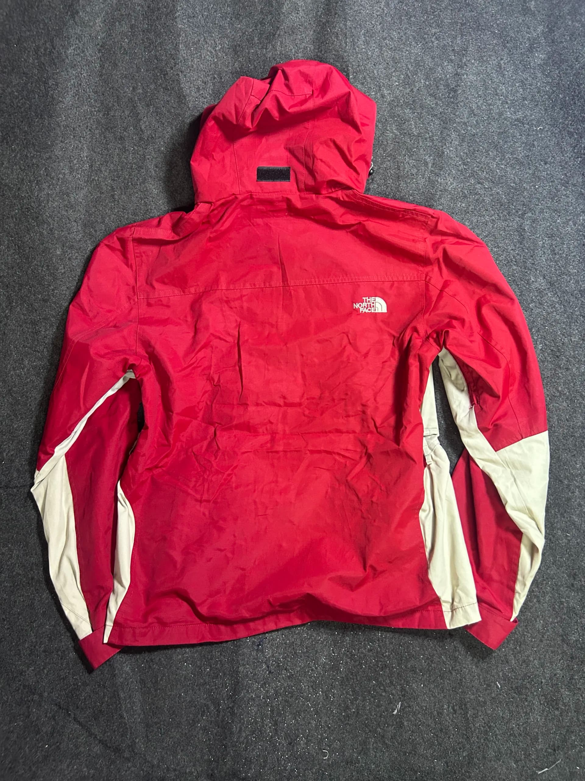 The North Face GORE-TEX thrift waterproof jacket India back view