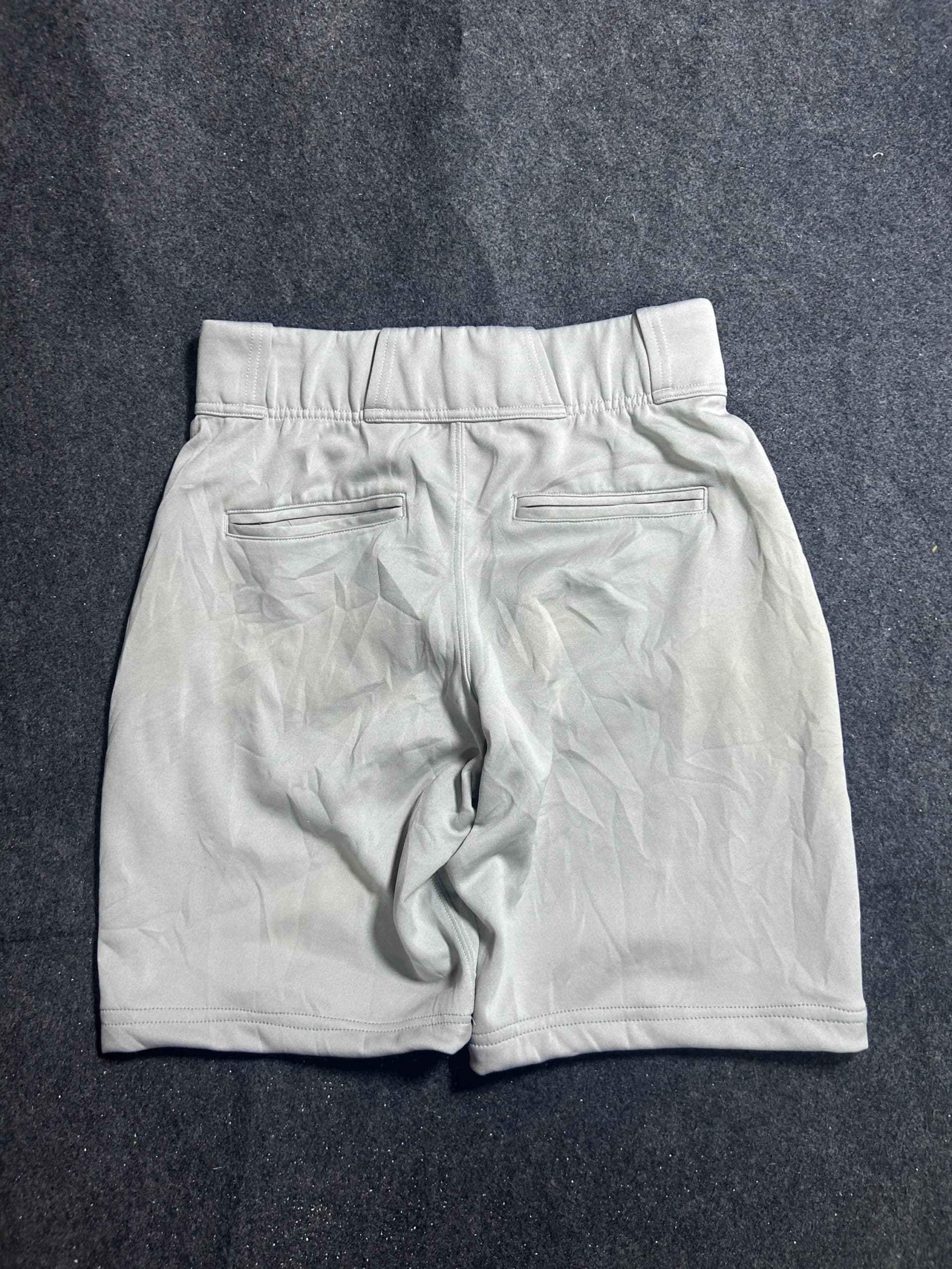 New Balance thrift shorts India detail view