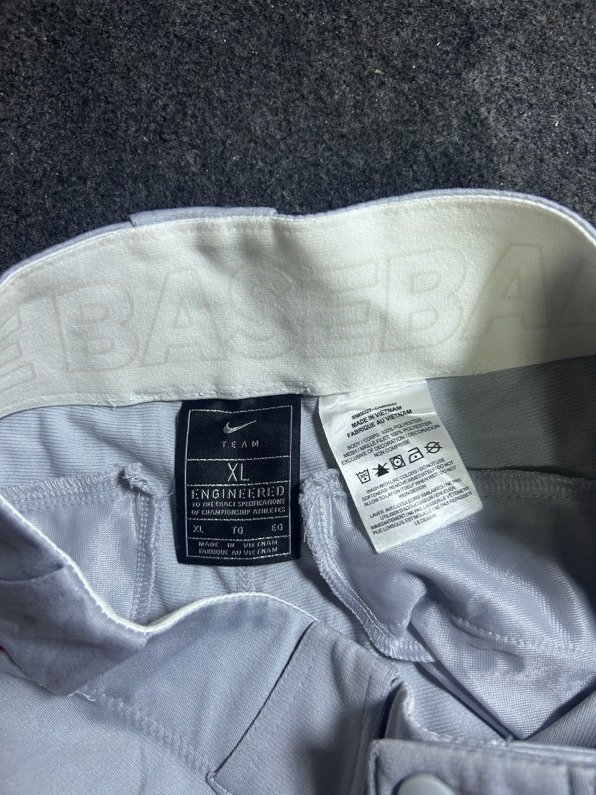 Nike thrift shorts India detail view