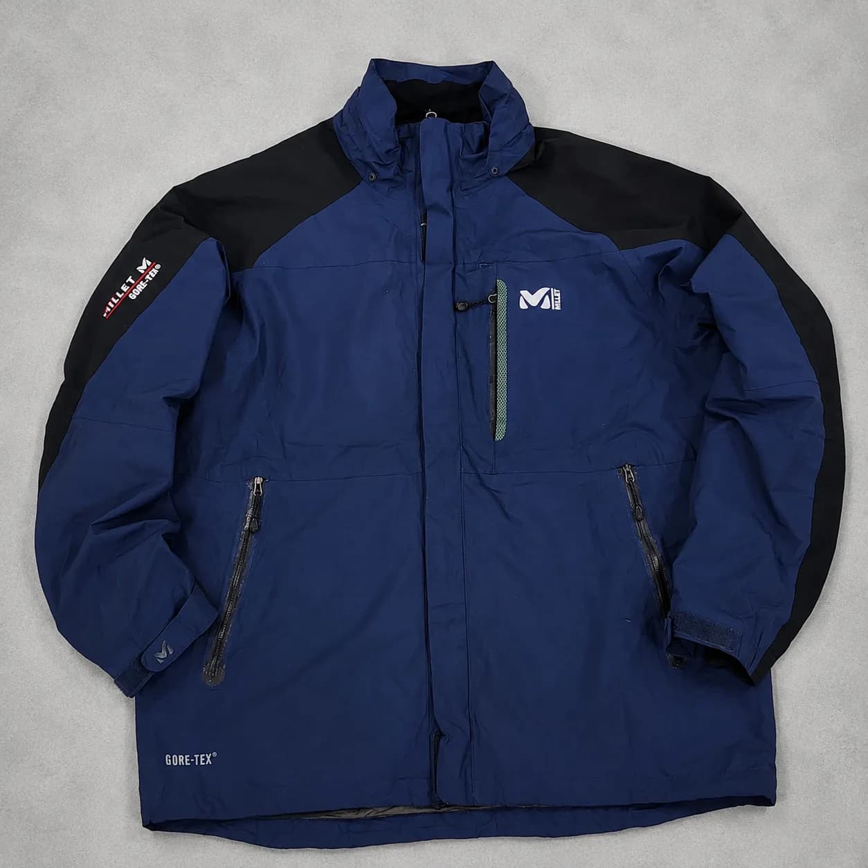 Branded thrift waterproof jacket India