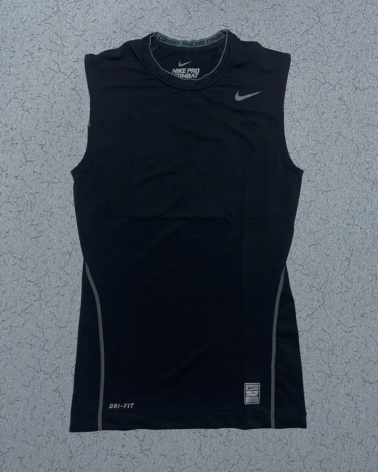 Nike thrift compression wear India