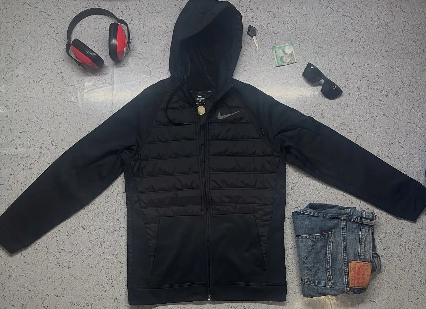 Nike thrift puffer jacket India