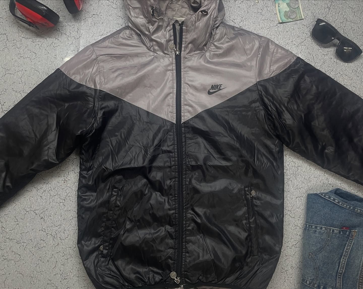 Nike thrift puffer jacket India