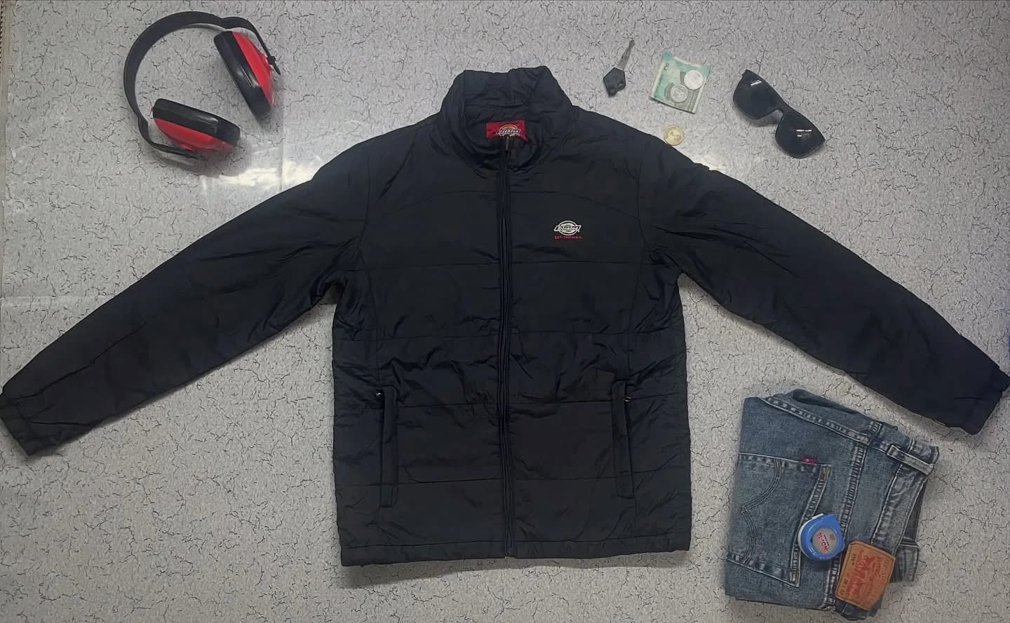 Branded thrift puffer jacket India
