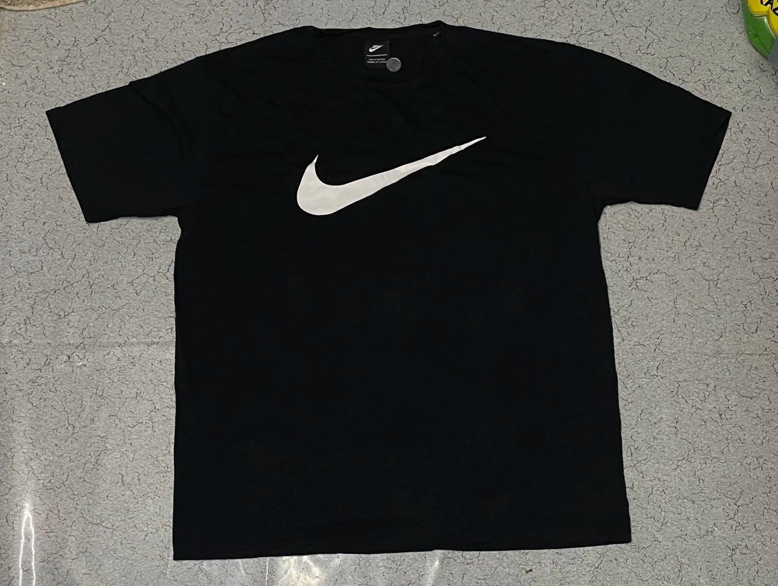 Nike thrift t-shirt India