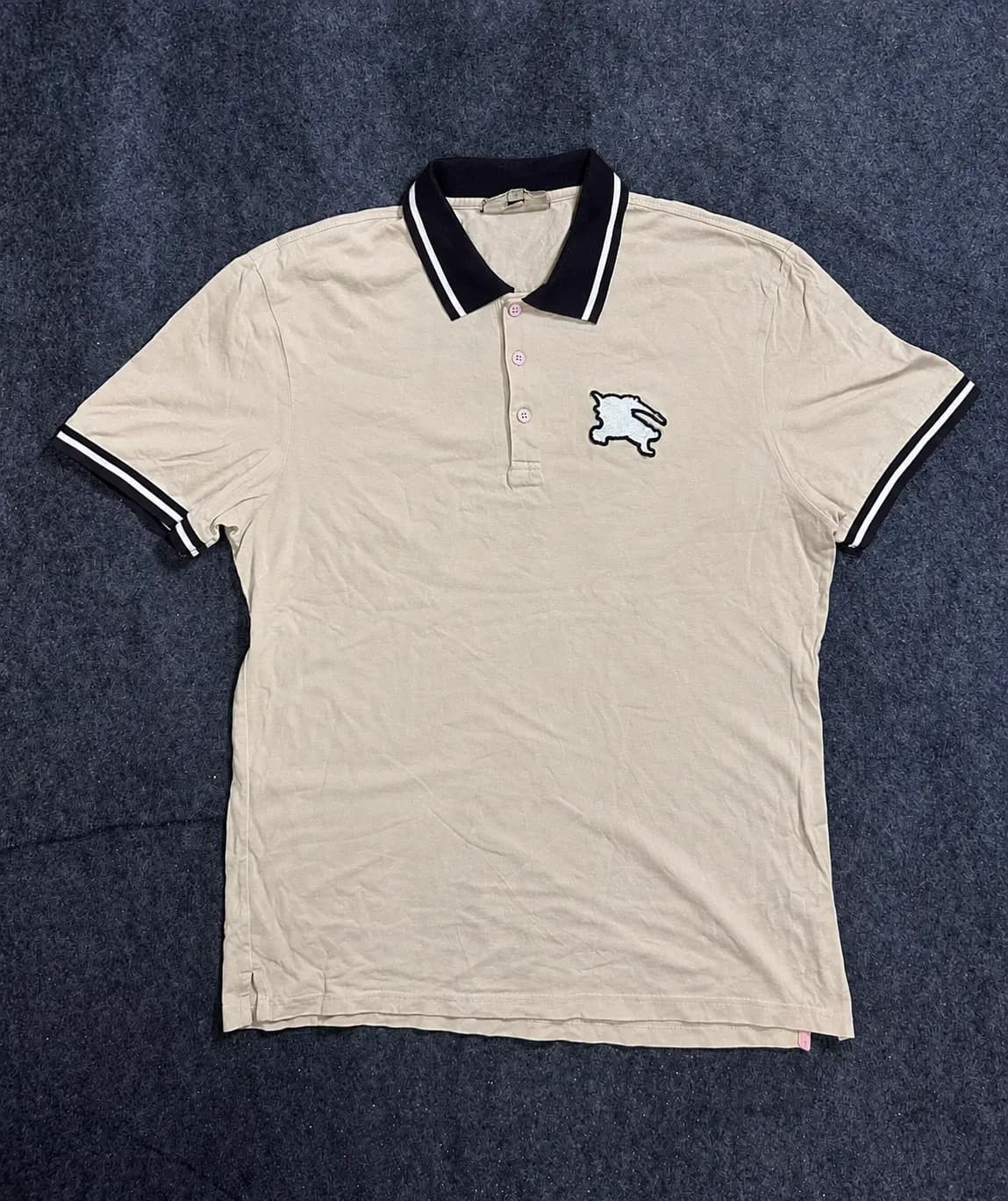 Burberry Prorsum Tipped Collar Equestrian Knight Logo Polo Shirt – Beige / Tan