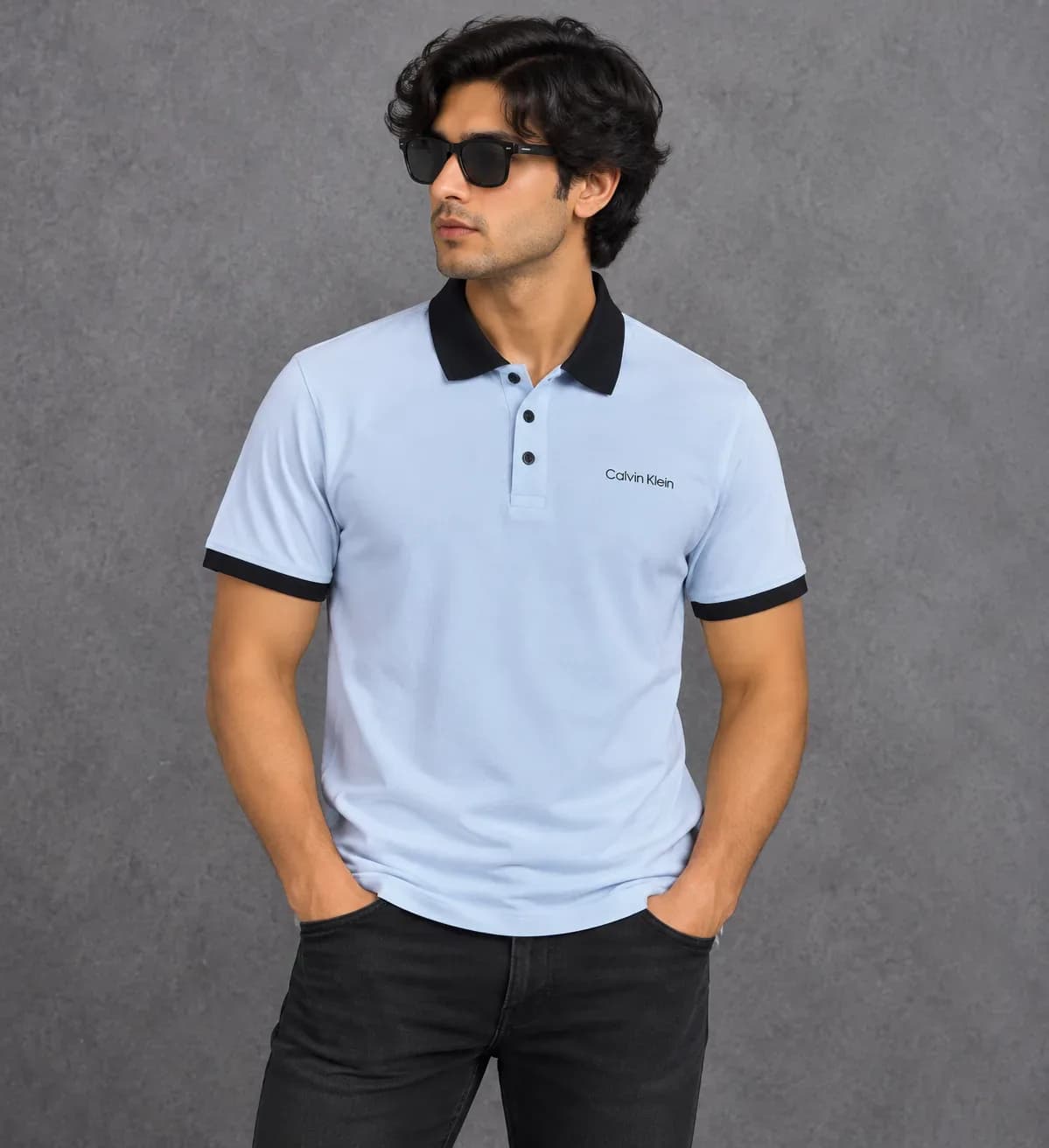 Calvin Klein Embroidered Logo Contrast Collar Polo TShirt – Light Blue / Navy L