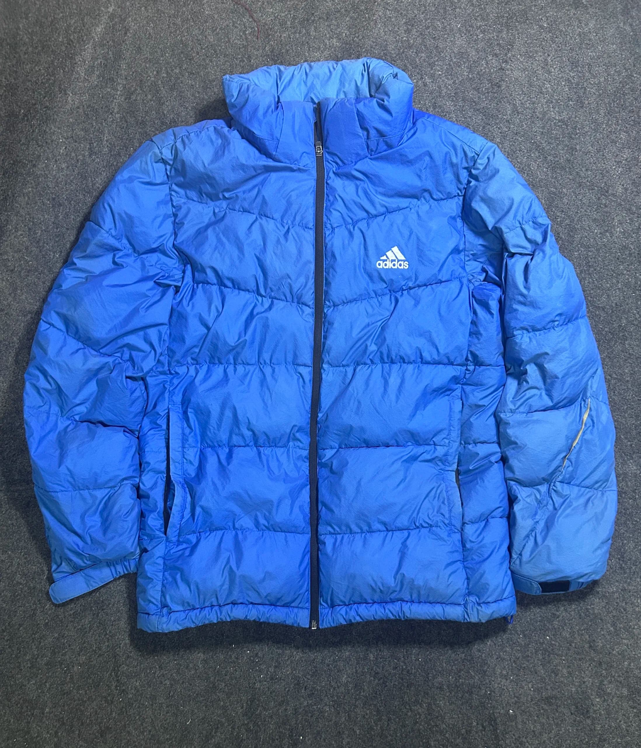 Adidas thrift puffer jacket India