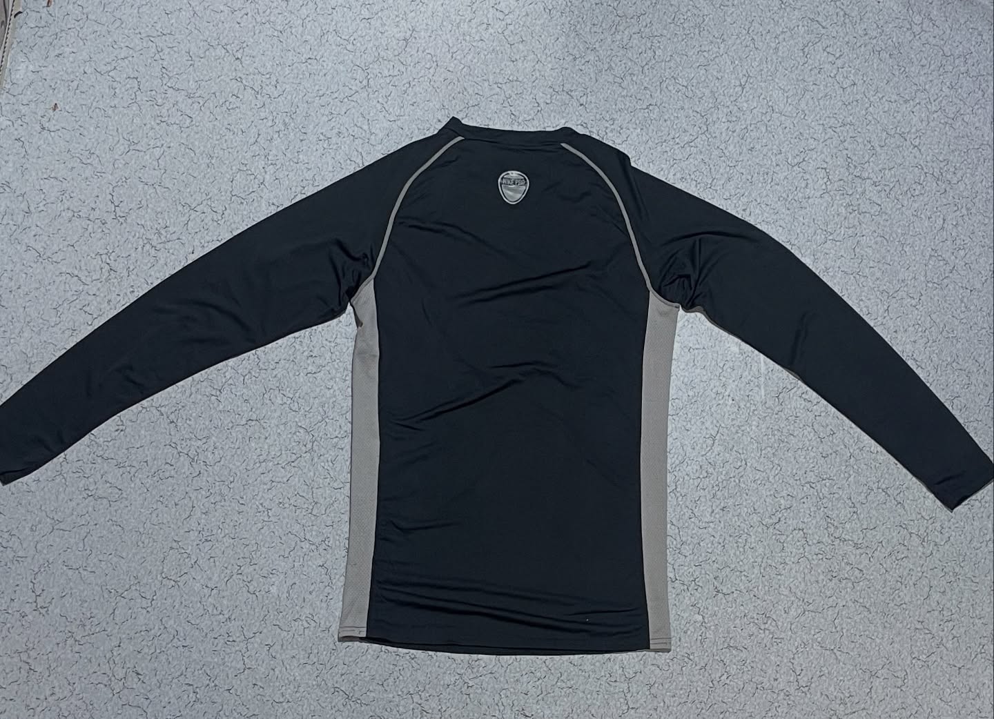 Nike Pro Full Sleeve Tshirt Size L