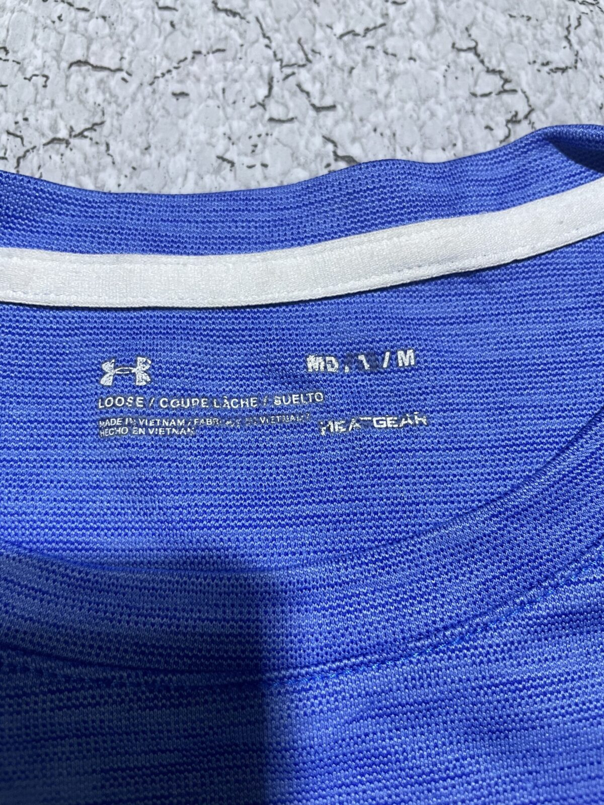 Under Armour Large Logo Women Tshirt Size S Blue