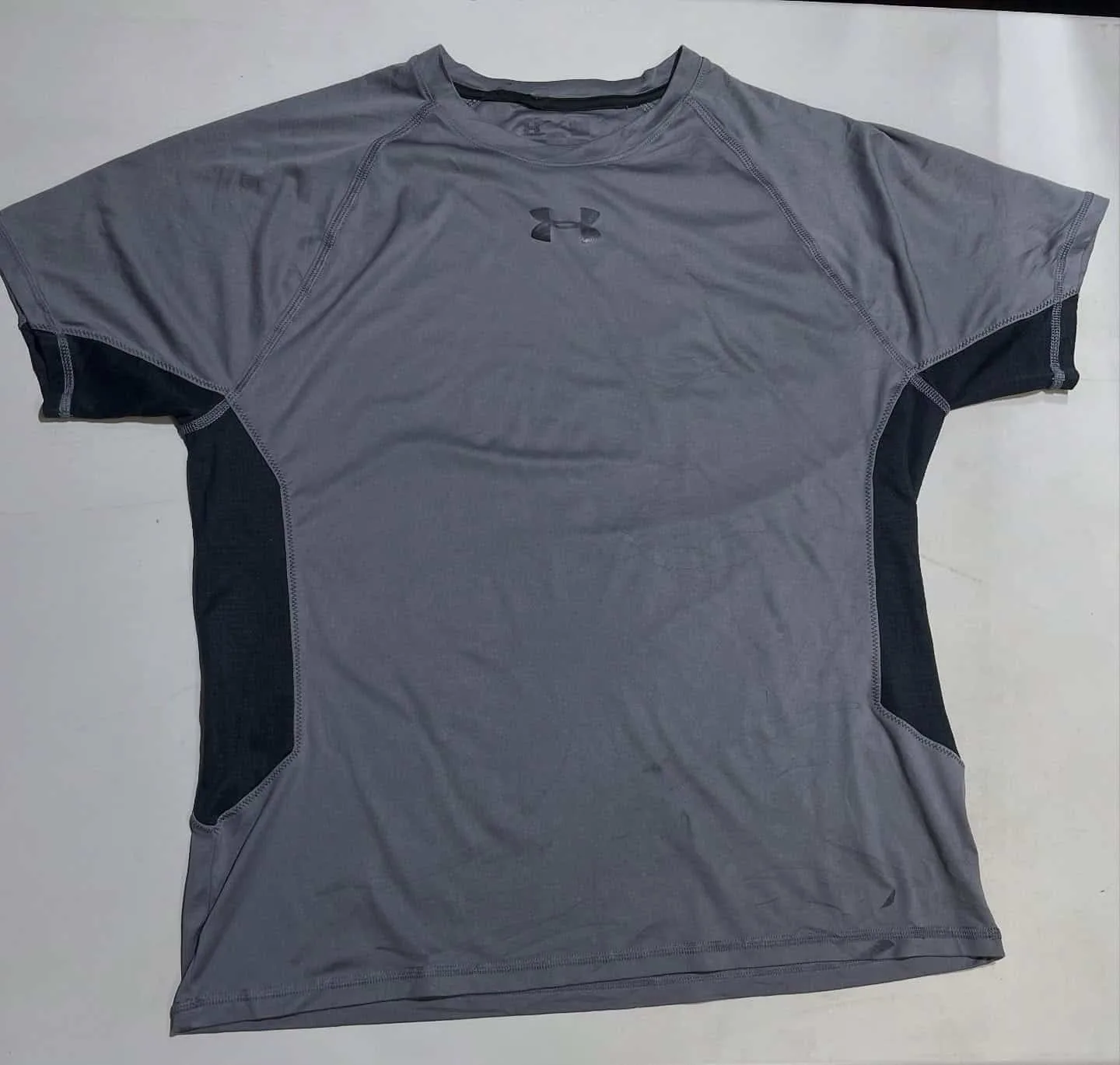 Under Armour Heat Gear Tshirt Grey Black Xl