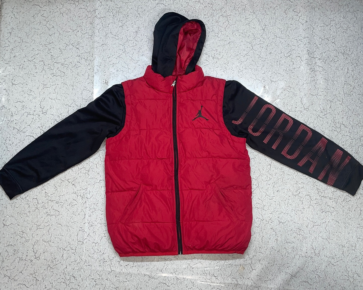 Jordan Red Black Hooded Puffer Jacket | Thermo-Fit | Size M