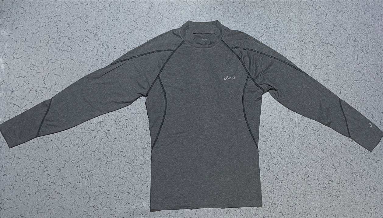 ASICS FULL SLEEVE COMPRESSION HIGH NECK TSHIRT FOR GYM SIZE S