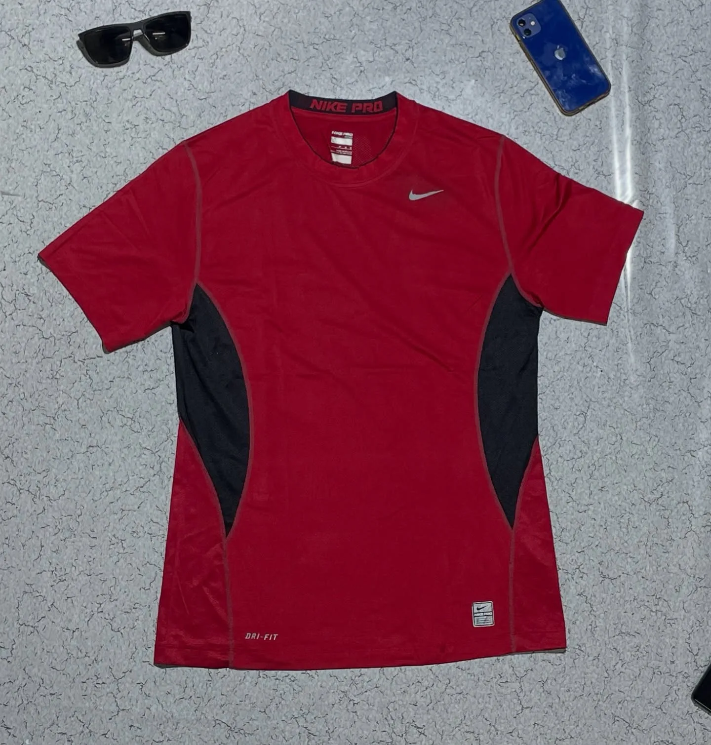 Nike Pro Fitted Half Sleeve Dri Fit Tshirt Size M Red