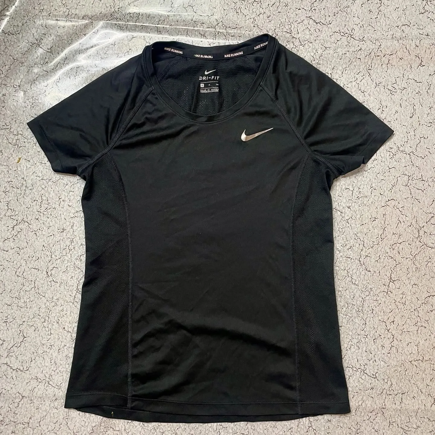 Nike Running Dri Fit Half Sleeve Tshirt Black S
