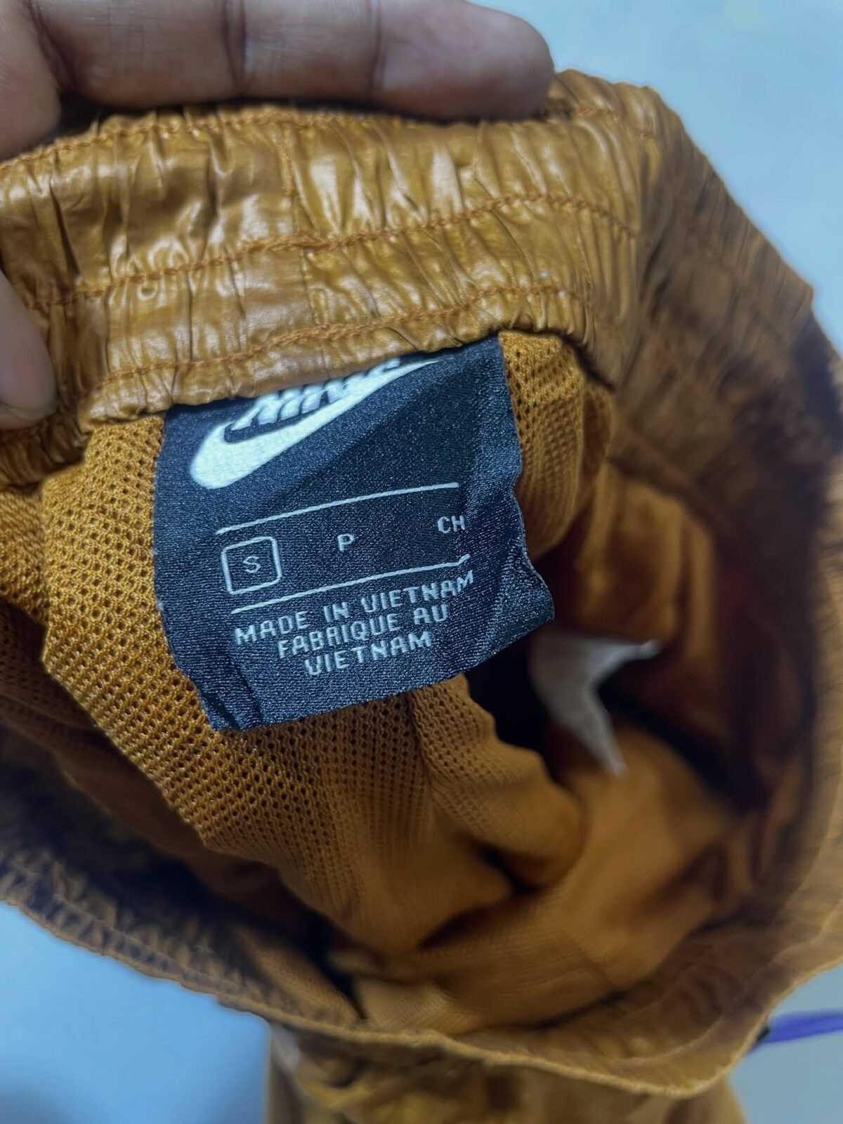 Nike golden track pant S