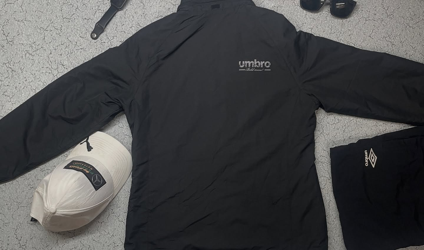 Umbro Hooded Track Jacket Black-M