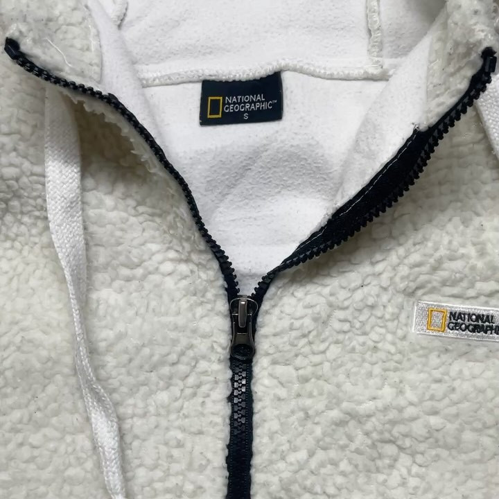 National Geographic Fleece Hoodie Jacket Size M White
