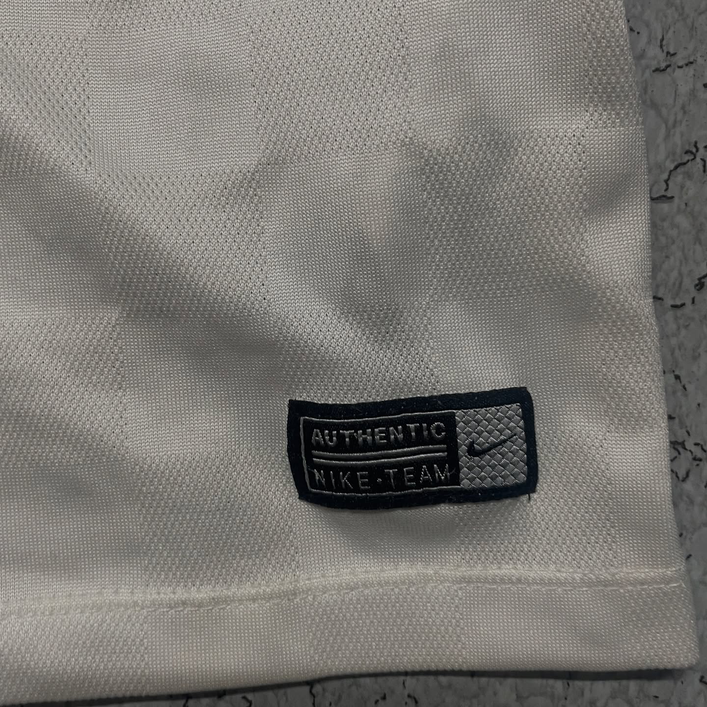 Nike Authentic Jersey White Size S