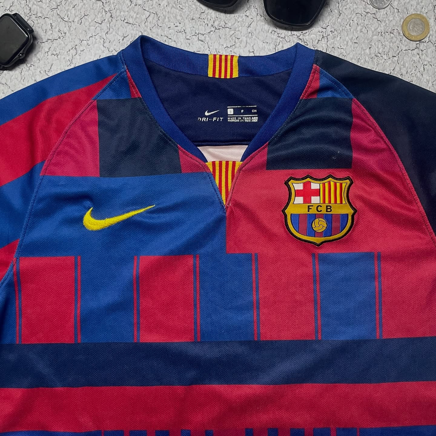NIKE FCB JERSEY SIZE M BLUE