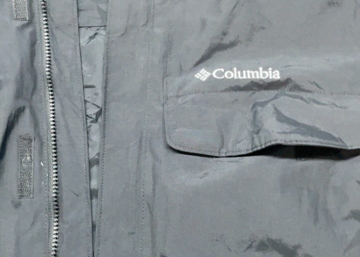 Columbia Omni Tech Breathable Waterproof Jacket Size L Black