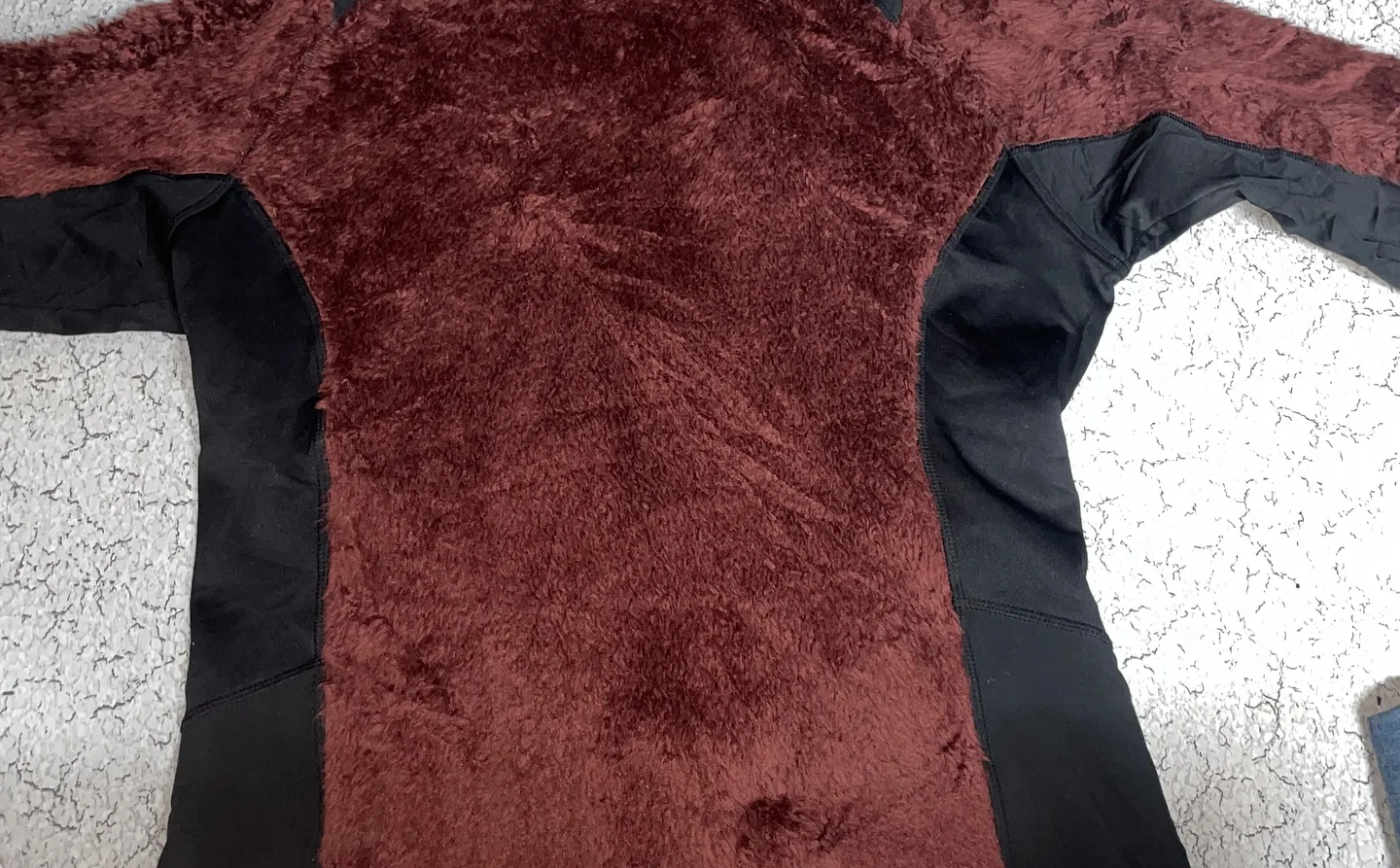 Mountain Hardwear Fuzzy Zip Up Maroon Burgundy Furry Fleece Jacket Size M