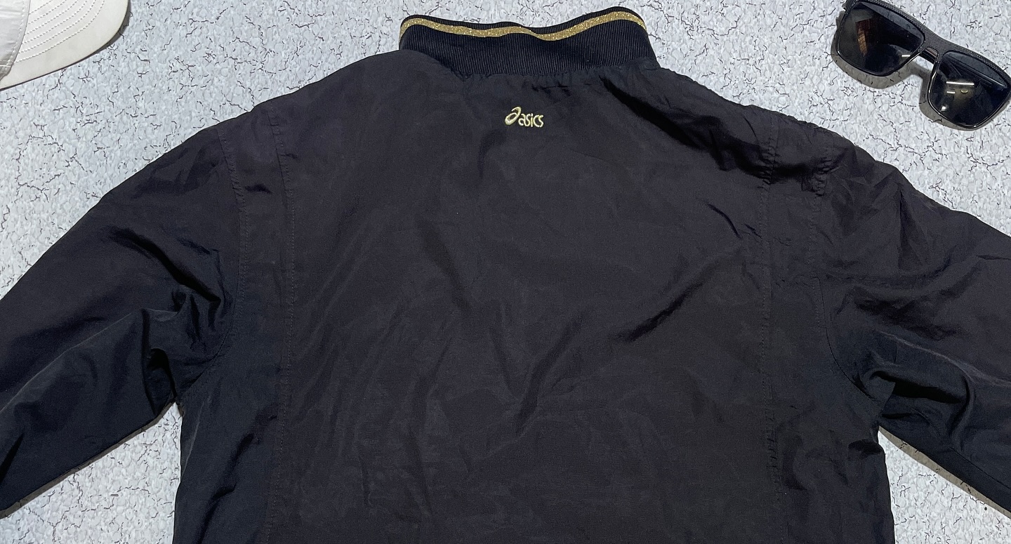 Asics women track jacket black and gold size m