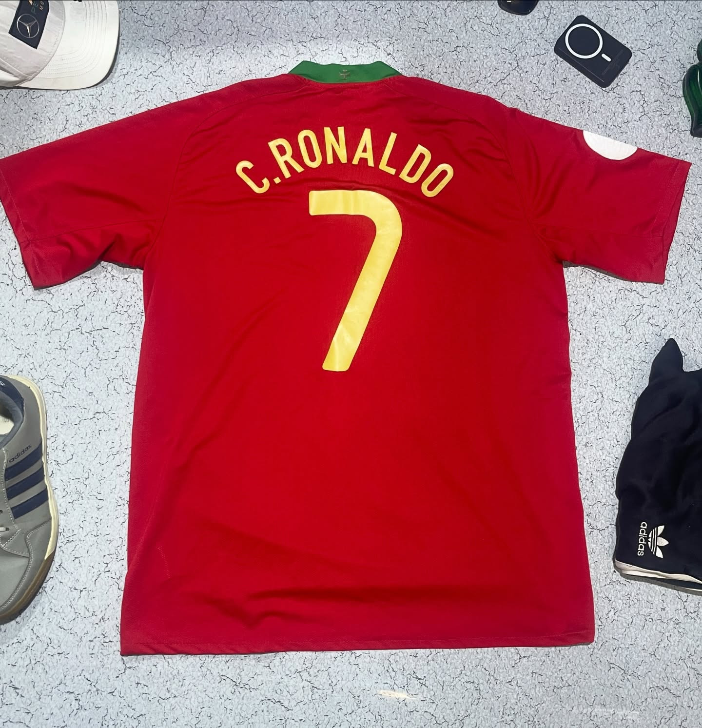 Nike jersey back name Cristiano Ronaldo size XL