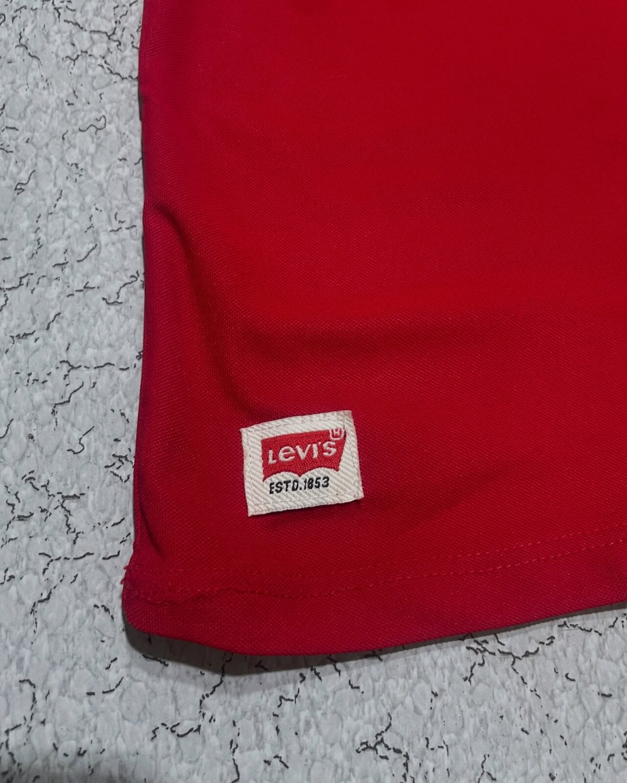 Levi's Mens Tshirt Size M Colour Red