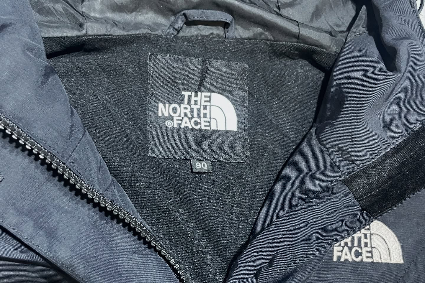 The North Face Men's Hoodie Winter Jacket Size M