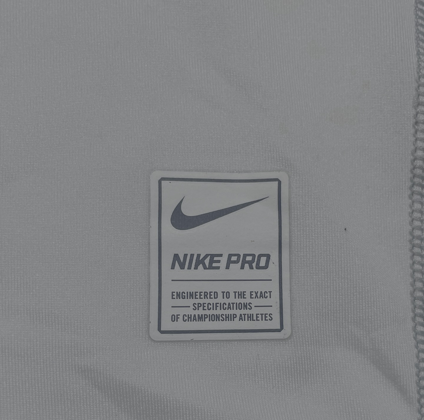 Nike Pro Fitted Hafl Sleeve Tshirt Size L