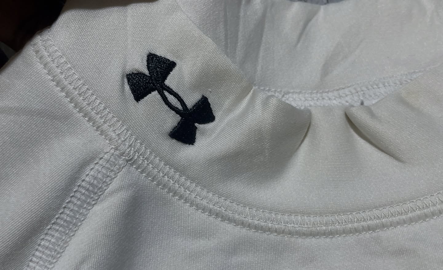 Under Armour High Neck Compression White S