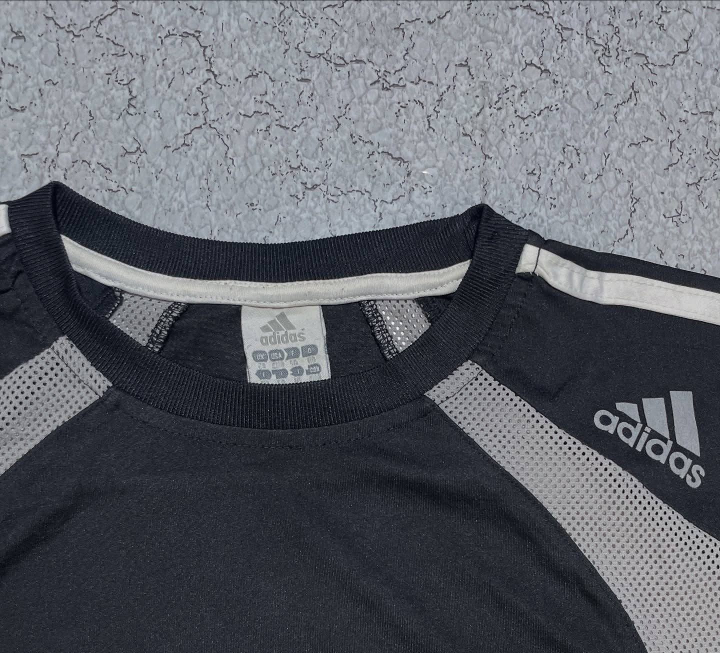 Adidas half sleeve black tshirt for sports-M