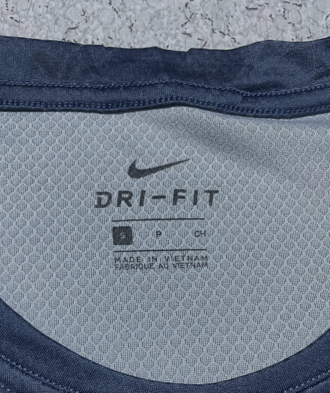 Nike Pro Dri Fit Full Sleeve Tshirt Size M Dark Blue
