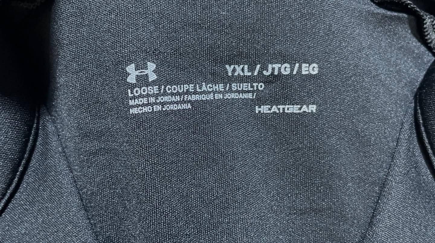 Under Armour Half Zip Up Tshirt Size S Black