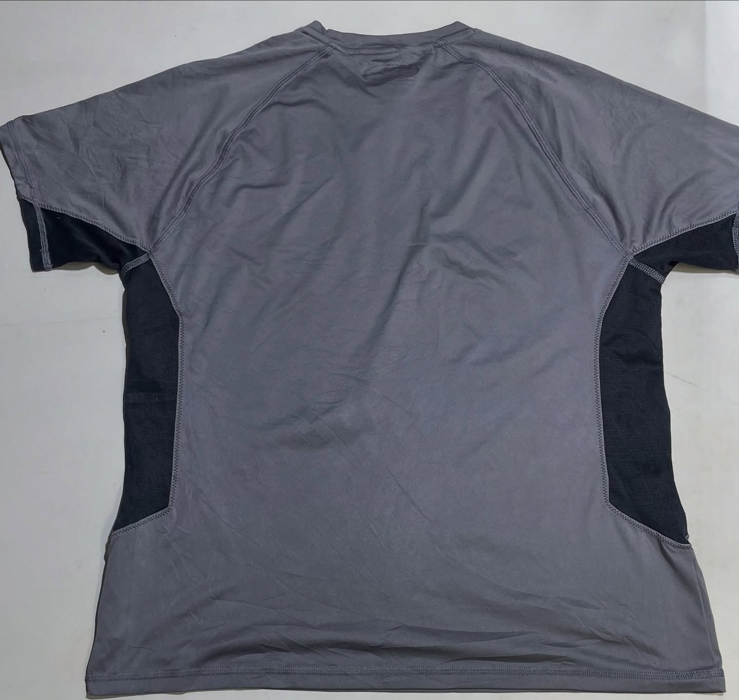 Under Armour Heat Gear Tshirt Grey Black Xl