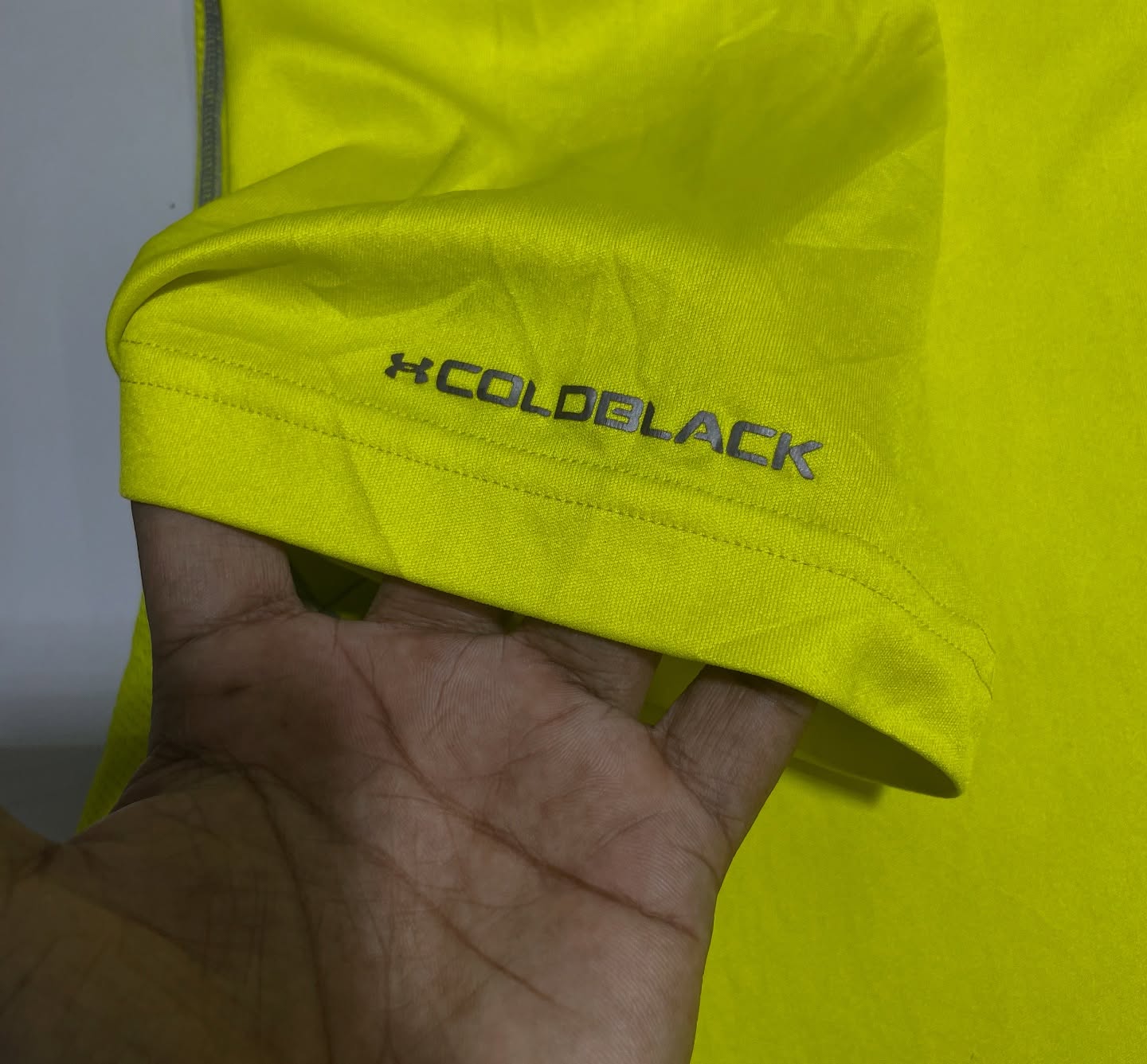 Under Armour Coldblack Sports Tshirt Yellow-L
