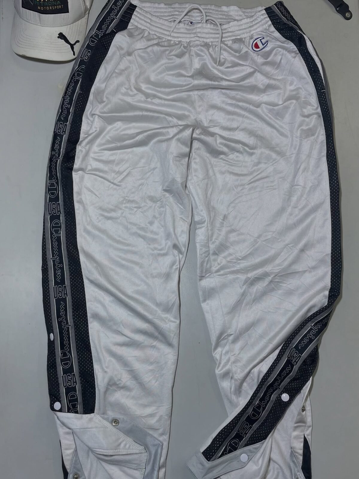 Champion Baggy Button Type Track Pant Size Xl