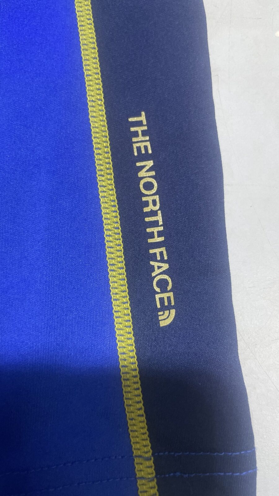 The North Face WarmGear Half Zip T-Shirt – Size S – Blue Performance Fit