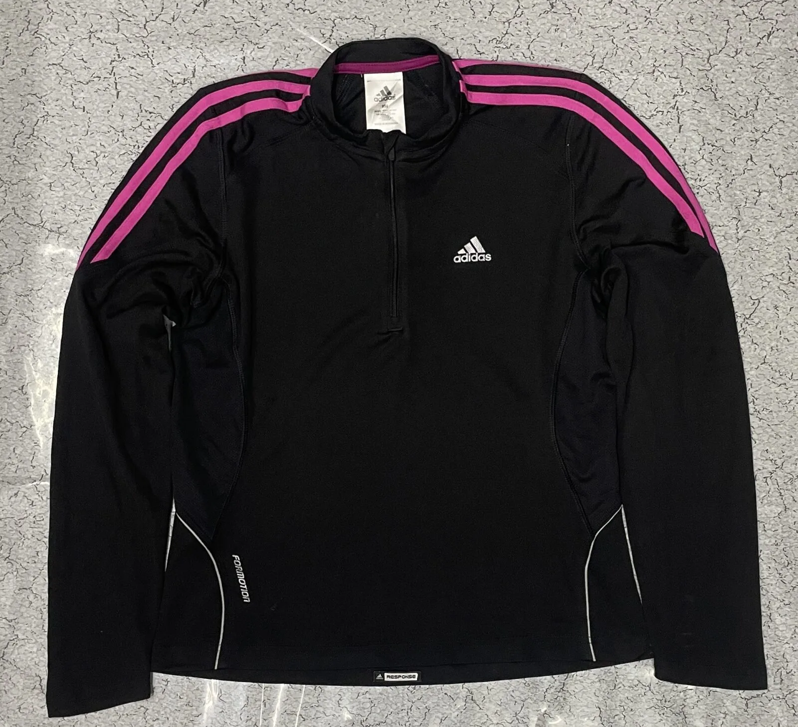 Adidas response Tshirt size S black