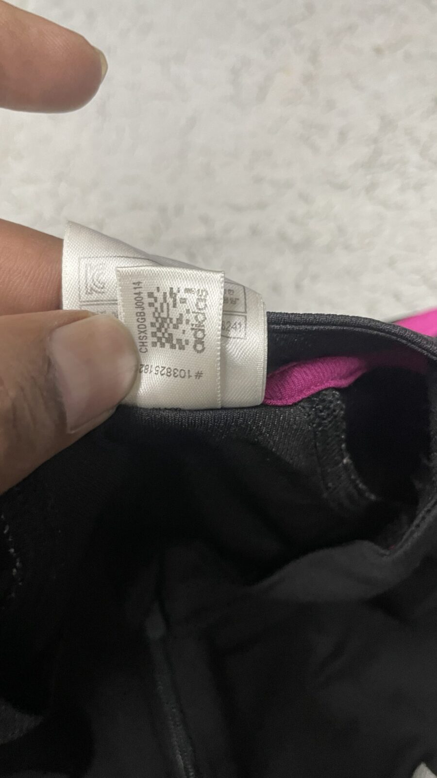 Adidas response Tshirt size S black