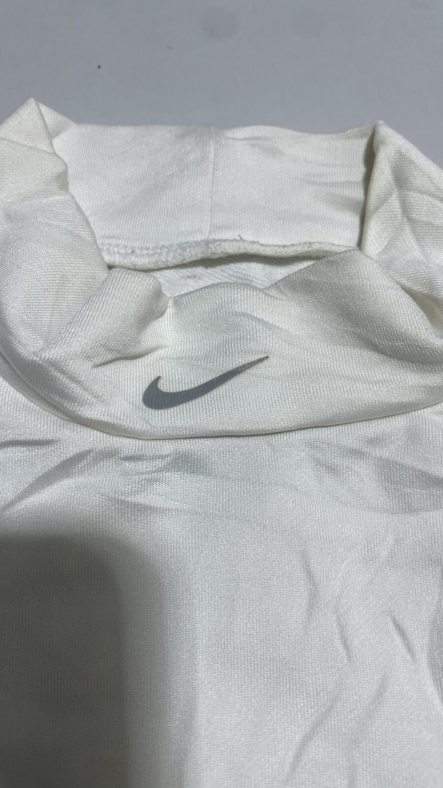 Nike Pro dri fit high neck full sleeve tshirt white size XS