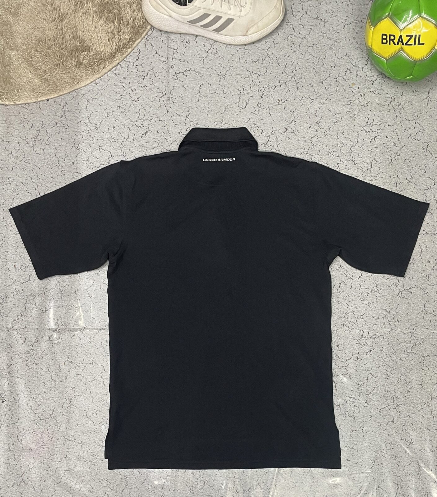 Under Armour Tshirt black size L