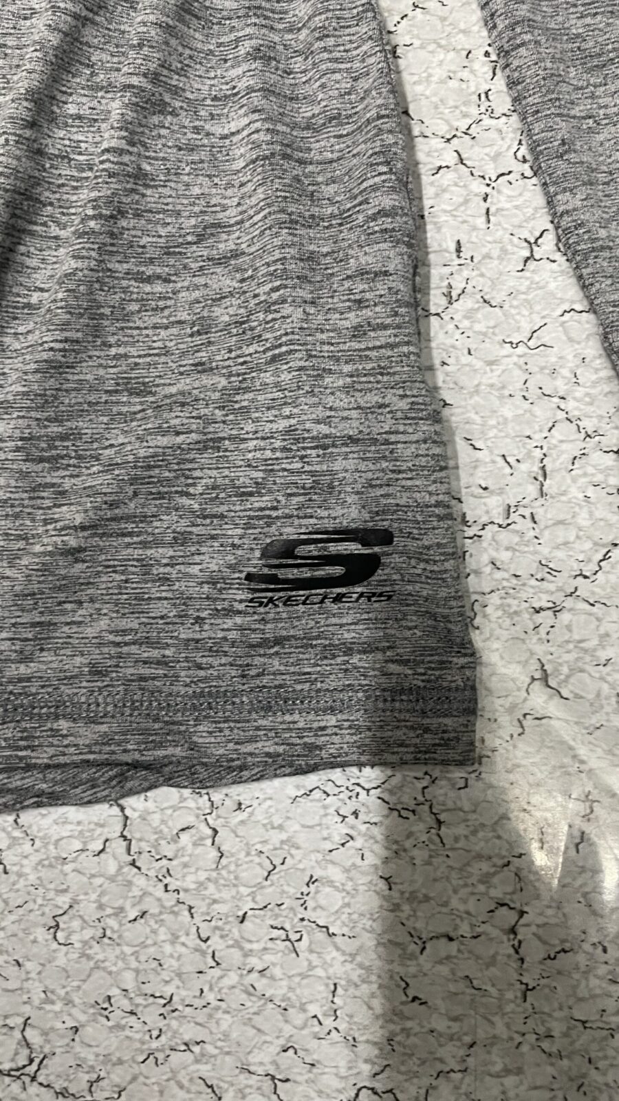 Sketchers Original half zip up body fitted Tshirt | grey | L