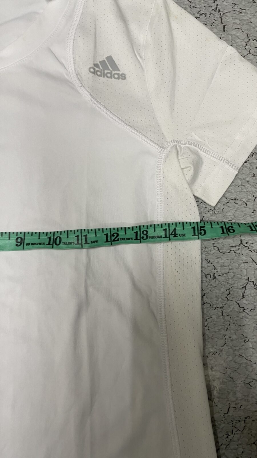 Adidas Aeroready half sleeve tshirt white size XS