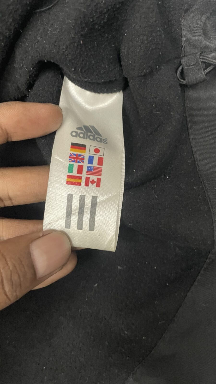 Adidas sleeveless jacket black size L