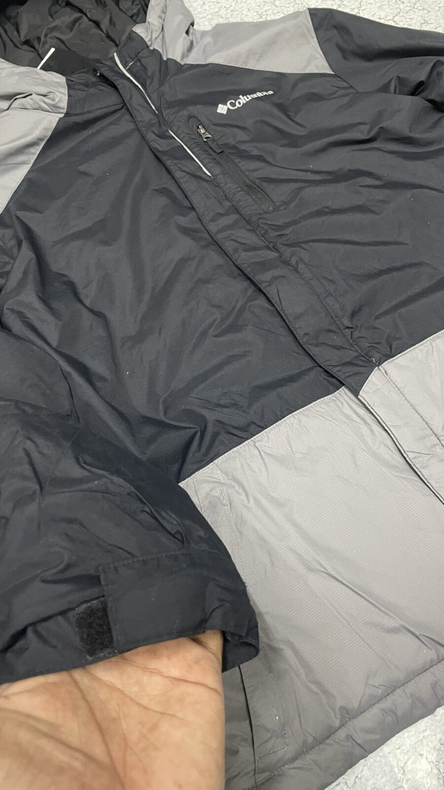 Columbia Hooded waterproof jacket grey black size M