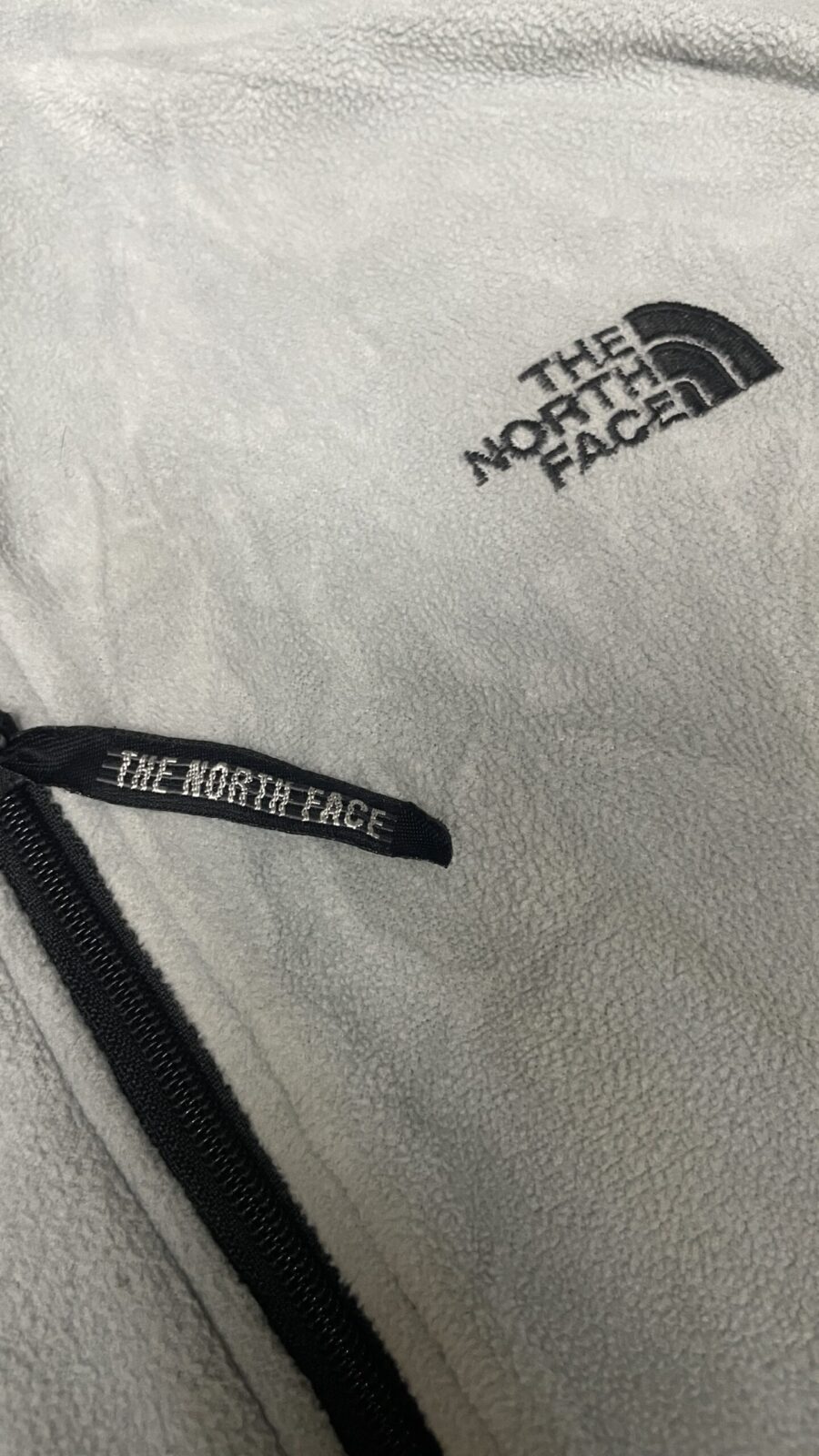 The North Face Men’s Fleece sleeveless Jacket grey black size L